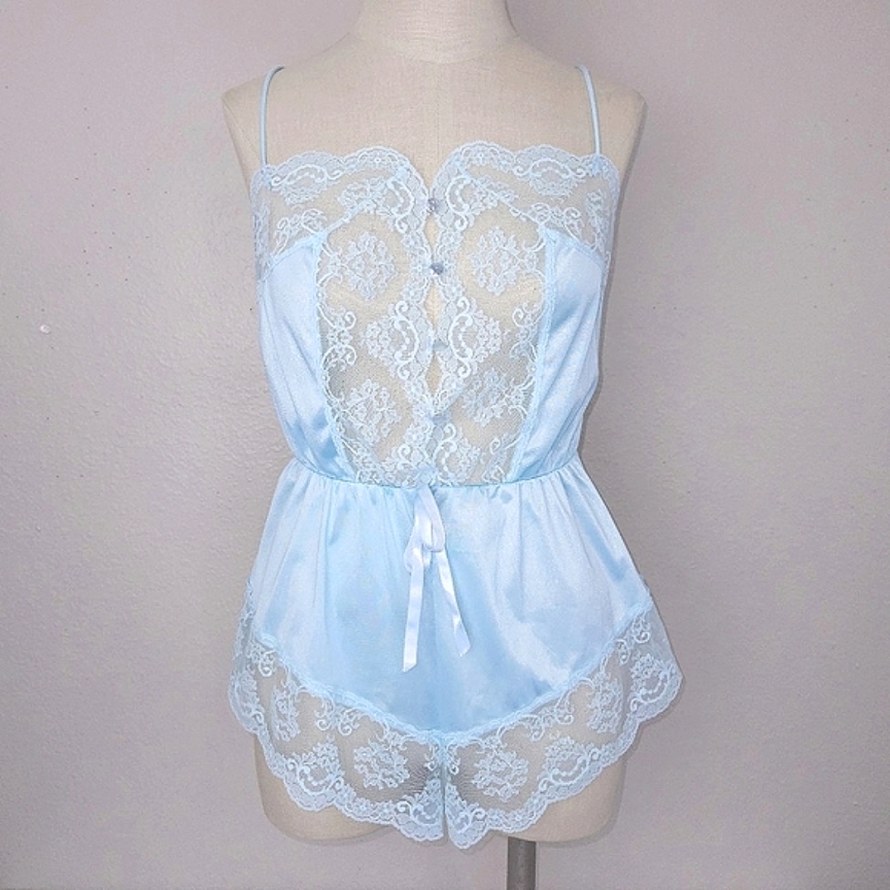Vintage CineStar Teddy Bodysuit MEDIUM Baby Blue Lace Romper Lingerie